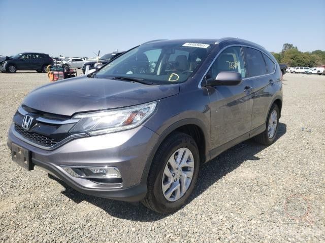 منظر أمامي لسيارة هوندا CR-V EX-L 2015 في مزاد الحطام