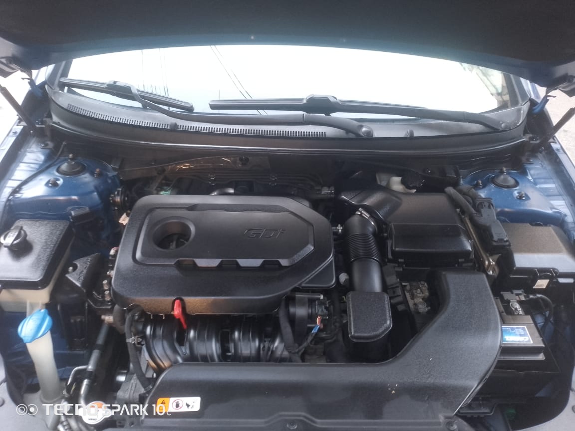 حجرة المحرك: 2.4L GDI